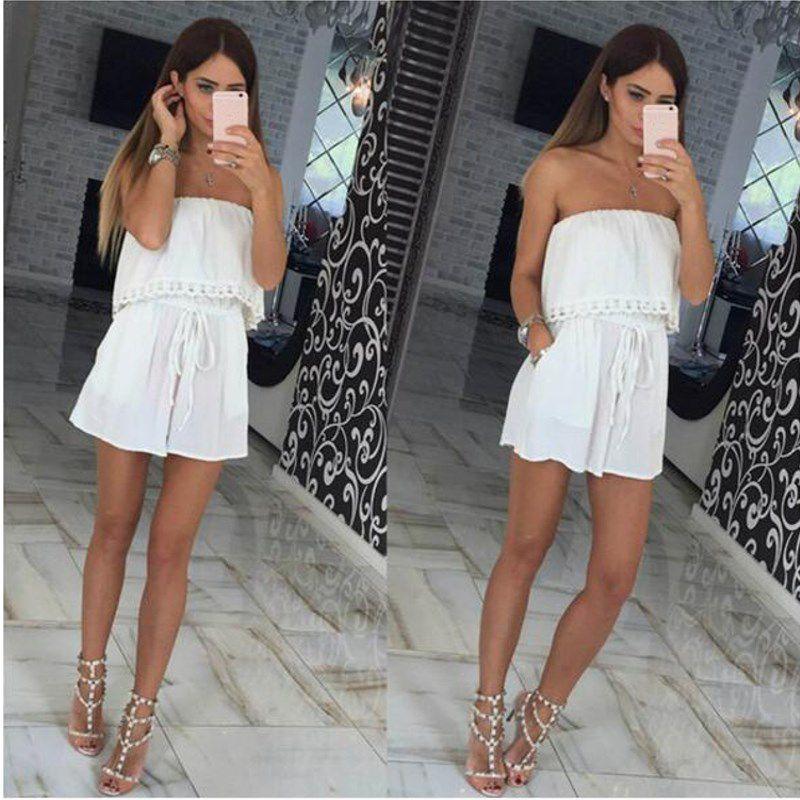 Elegante Mono de Mujer con Pantalones Cortos de Hojas Para un Look Chic de Verano