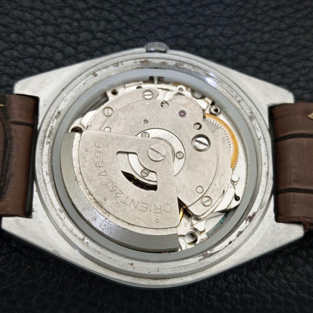 AUTOMATIC 46961 VINTAGE ORIENT CRYSTAL JAPAN MENS GOLDEN DIAL WATCH a707771-1