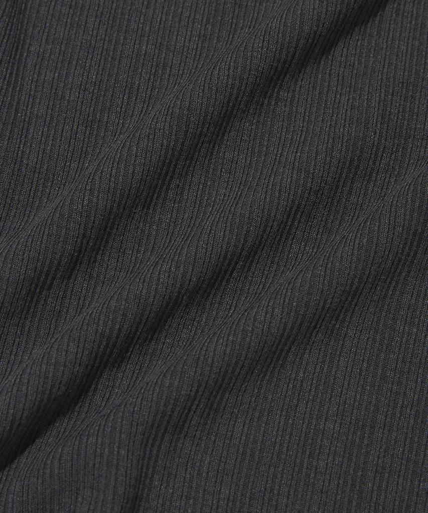 Seuweideu Button Crop Tee [Charcoal Gray]