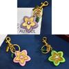 Style Flower Keychain For Handbags And Car Keys With Metal Plating For Gifts