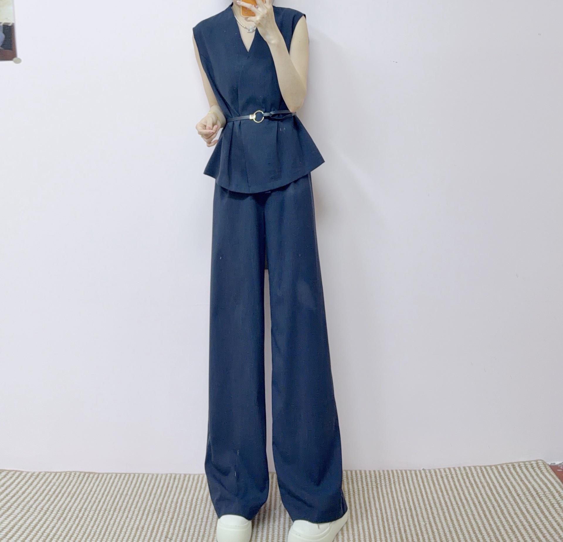 

2026 Summer Fashion Two-Piece Set: Sleeveless Vest Cardigan & Casual Straight-Leg Pants L (59.0 kg) темно-синього кольору