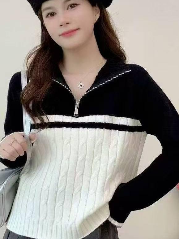 2026 Women's Half-Zip Color Block Stand Collar Slim Fit Knit Top, Loose and Flattering