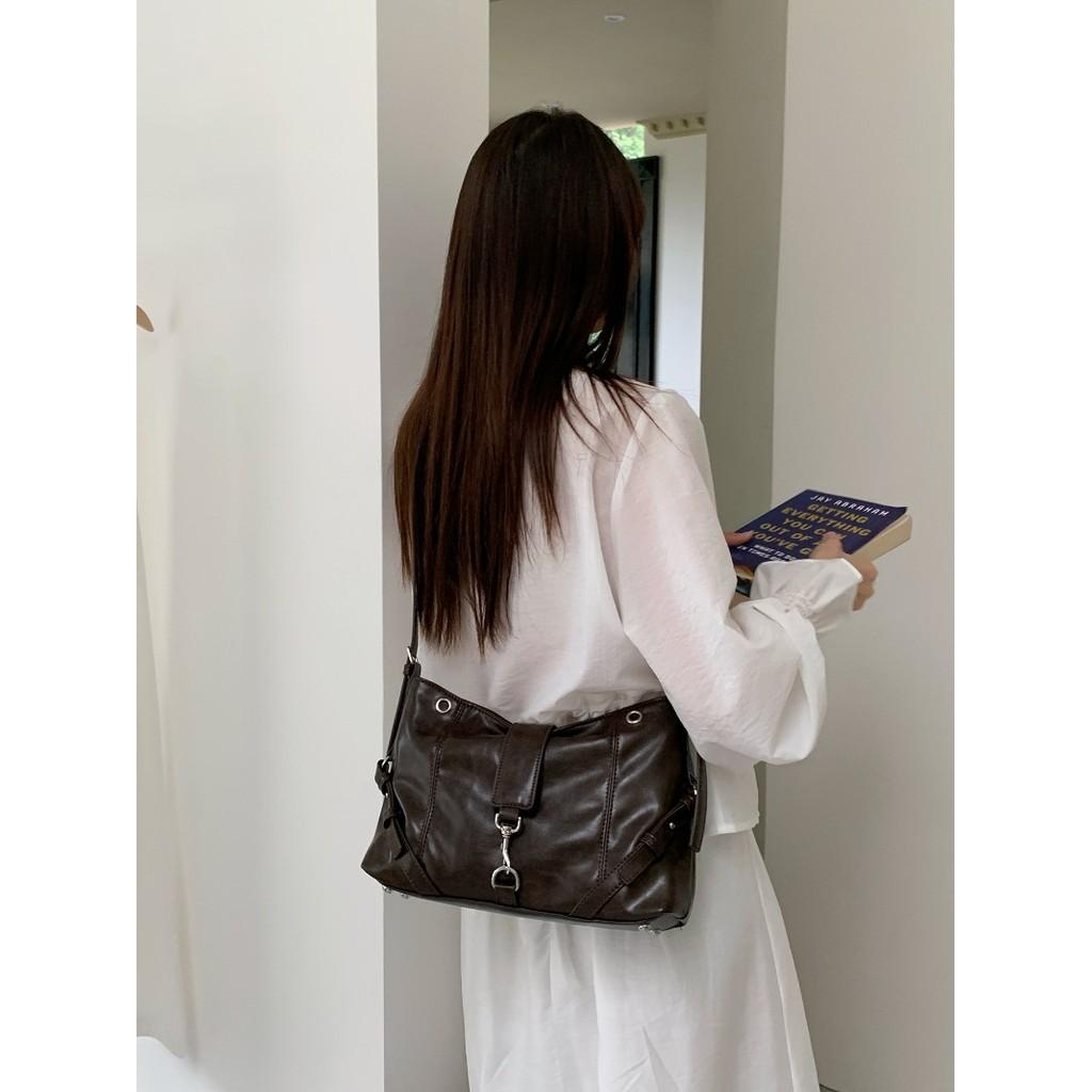 IELGY All-Match Commuter Temperament Underarm Bag Simple Casual Messenger Bag