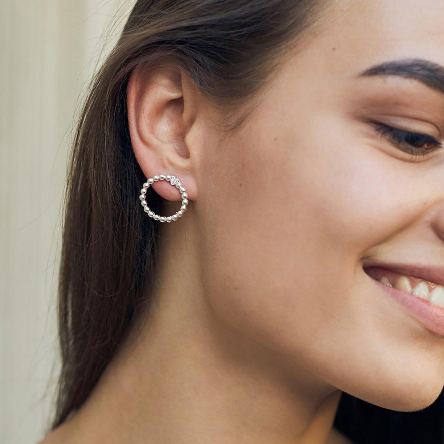 

Срібні сережки-підвіски Коло з серцем Oniks 2.0 cm срібний