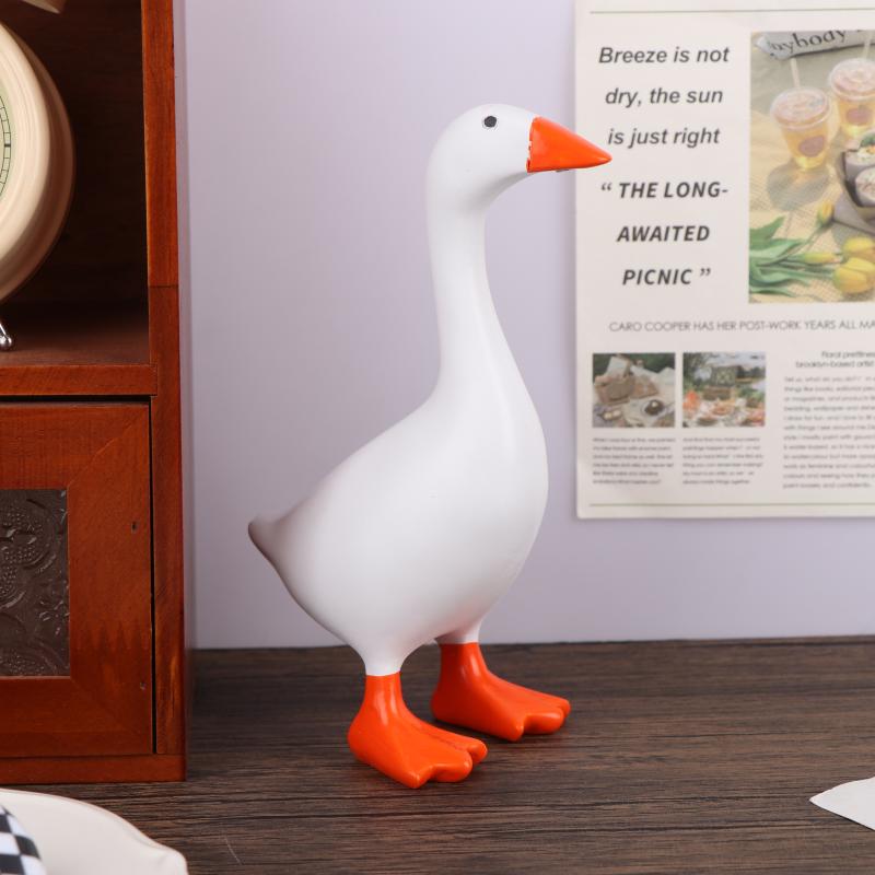 Magnetic Goose Key Holder - Resin Desk Decor For Office Home, Cute Duck Figurine With Tool Rack