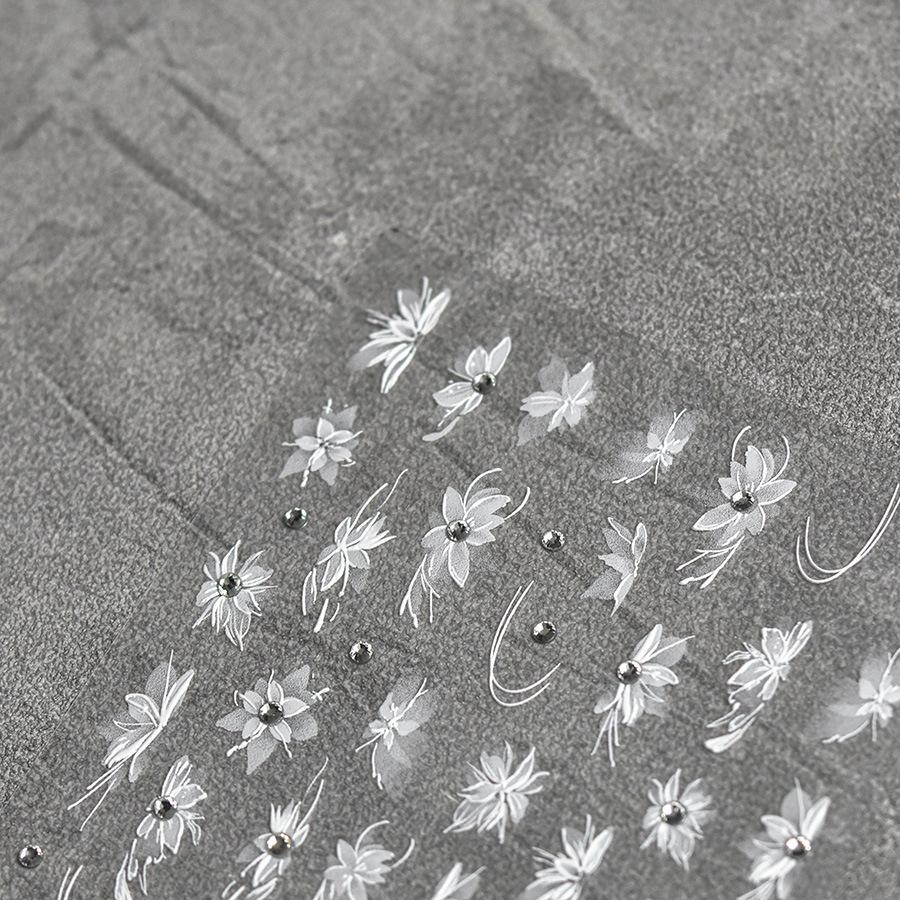 Яркий хрустальный полупрозрачный цветок — фото 8