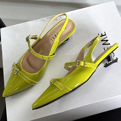 Fibbia Metallica Rivettata Sandali con Tacco Basso Donna Sexy Punta Acuta Slingback in Pelle Verniciata Tacco Rotondo Scarpe con Tacco Donna Mules