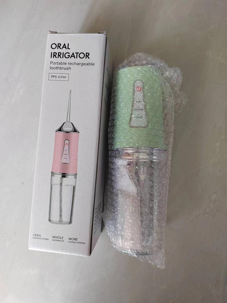 Oral Irrigator Kit Portable Dental Water Flosser USB Rechargeable Water Jet Floss Tooth Pick 4 Tip 220ml 3 Modes IPX7 1400rpm