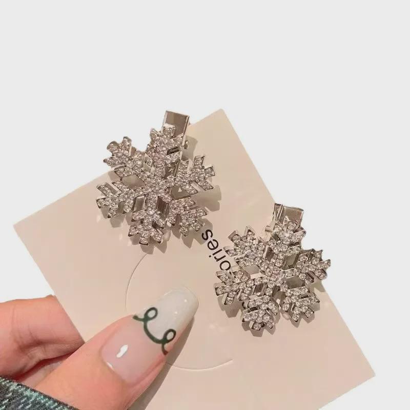 Snowflake Hairpin: Elegant Winter Bangs Clip & Christmas Hair Accessory 2024