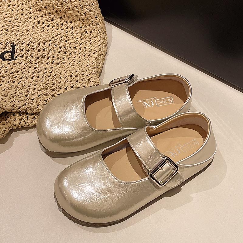 

Round head with skirt flat bottom small leather shoes women s 2025 summer new super soft retro beanie shoes French Mary Jane shoes 40 золотой