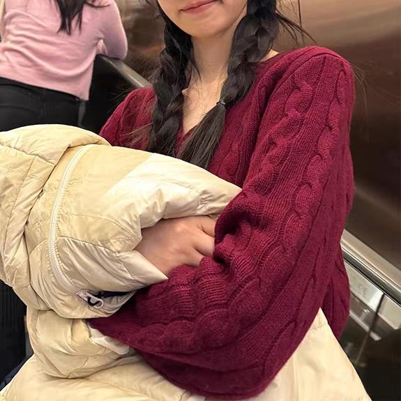 Tian Xiwei Style Wine Red Cable Knit V-Neck Sweater - Women's Autumn/Winter Korean Loose Fit Pullover