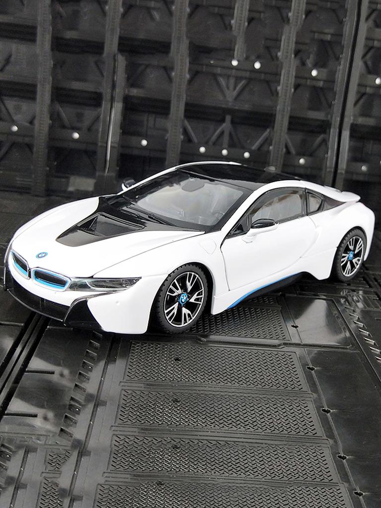 ACB1 Rastar 1:24 BMW I8 model car, zinc alloy metal decoration, collectible gift car