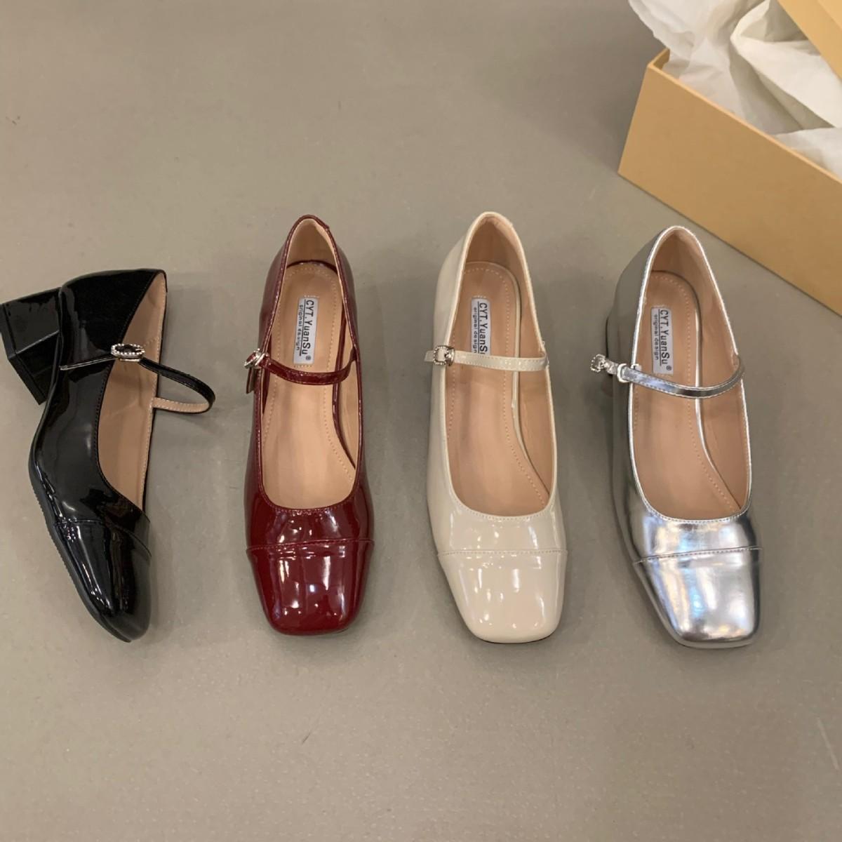 

Красные туфли на толстом каблуке, женские туфли, новинка лета 2025 года, серебристые туфли Мэри Джейн с юбкой, вечерние туфли 35 чёрный