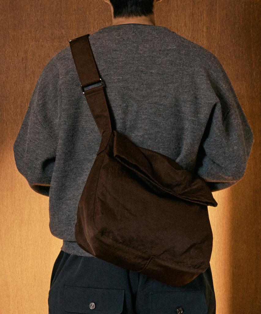 Eastserviceshop Ess Folded Crossbody Bag - Brown