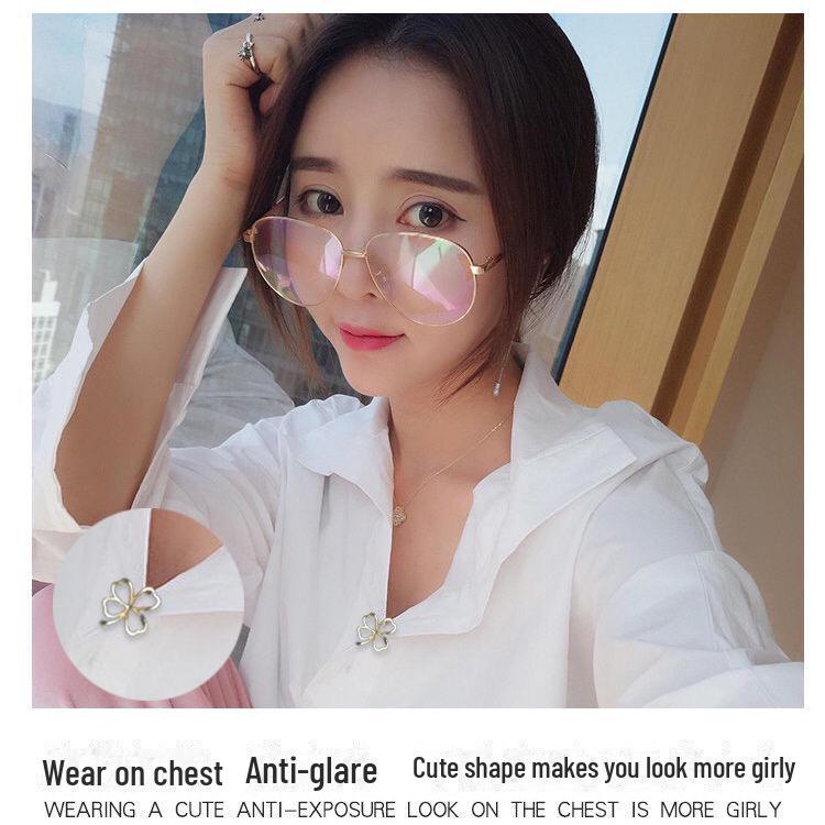 Four-Leaf Clover Anti-Exposure Brooch for Women's Elegant Seamless Work Shirt