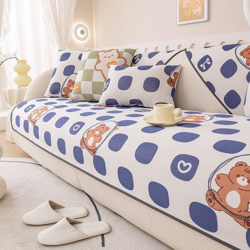 

Cartoon Ice Silk Sofa Cushion, Summer Mat, Non-Slip Seat Cushion, Modern Cream Style Cute Straight Seat Cushion Cover 70*70cm