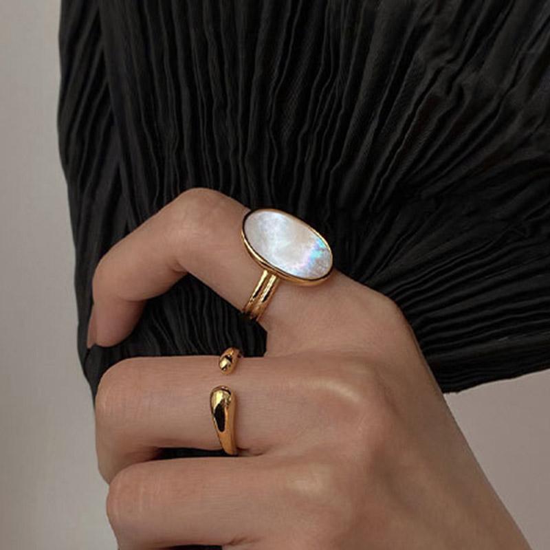 Golden Shell Ring Women's Luxury Bride Jewelry Fashion Simple Oval Geometric Party Accessories Gift