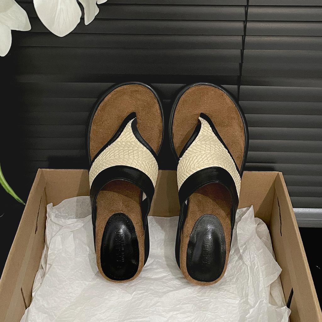 Casual vacation retro slope heel flip-flops women's summer wear 2025 new with skirt heightening cool slippers