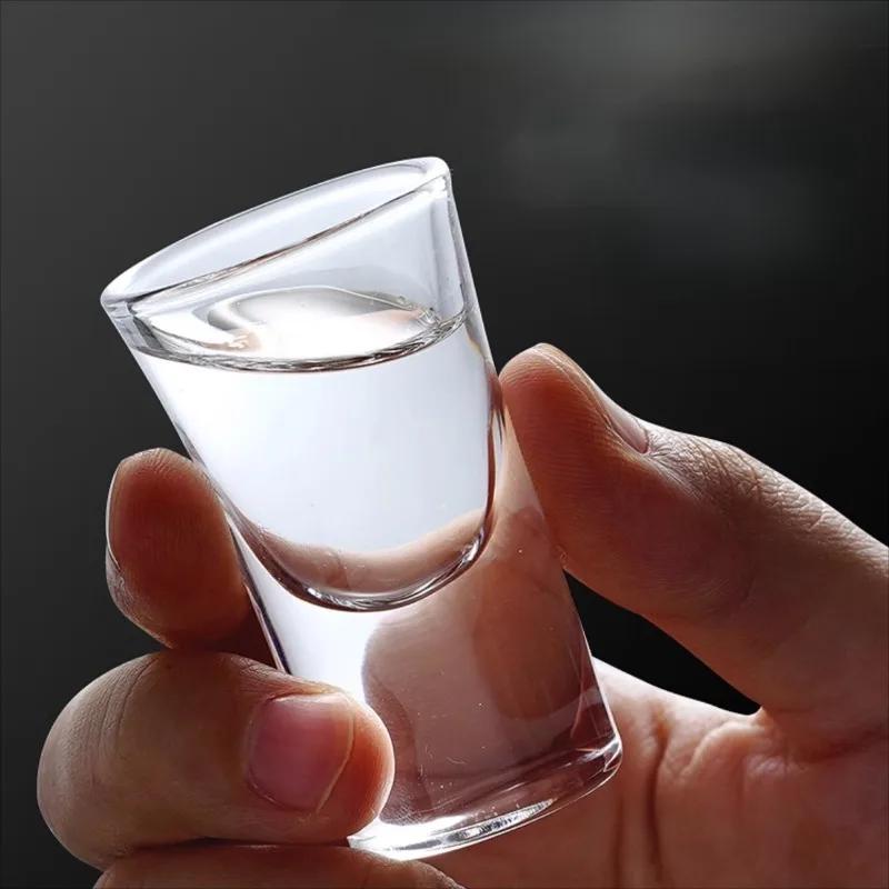 2pcs Shot Glass Set Baijiu Cup High Appearance for Restaurant Hotel High Foot Small Wine Cup Mini Cups Household Glass Wine Cup