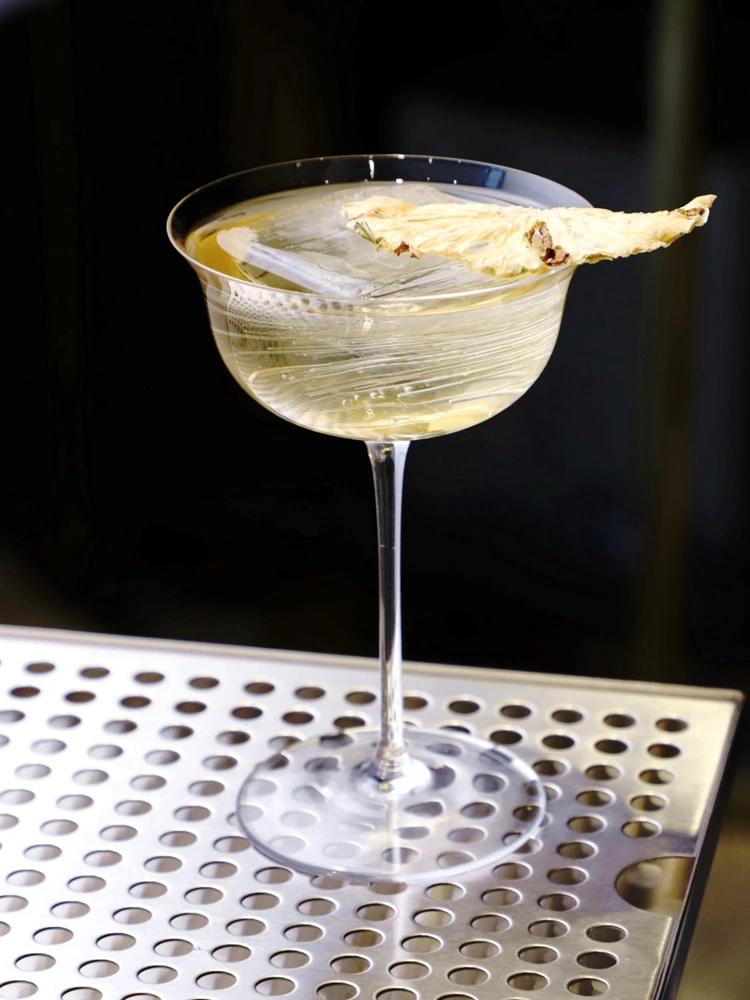 High Foot Cocktail Glass Simplicity Household Kitchen Martini Cup Transparent Crystal Glass Goblet Barware Martini Couple Cup