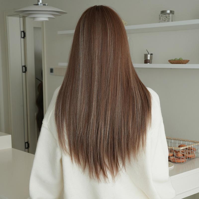 Women’s Long Straight Wig Natural-looking Heat-Resistant Synthetic Full Wig with Bangs