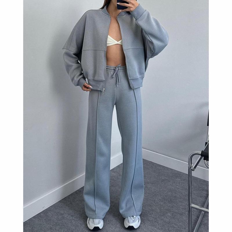 A Round-neck Hoodie with A Casual Jacket and Straight-leg Pants Is Simple and Fashionable for Autumn and Winter As Well As Spring