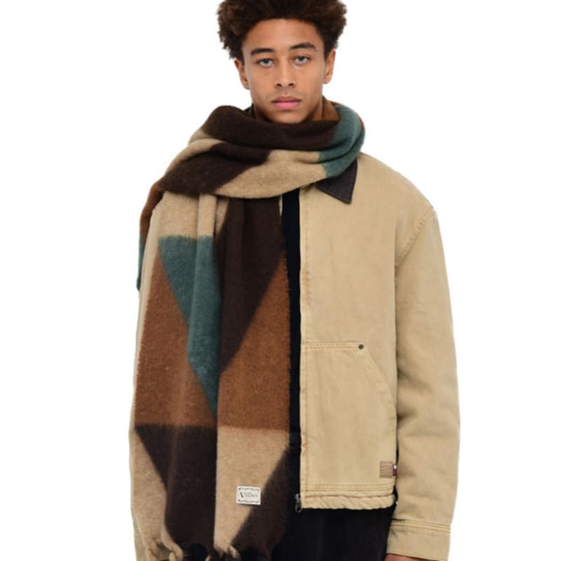 Velsey Oversized Plaid Muffler [BROWN]