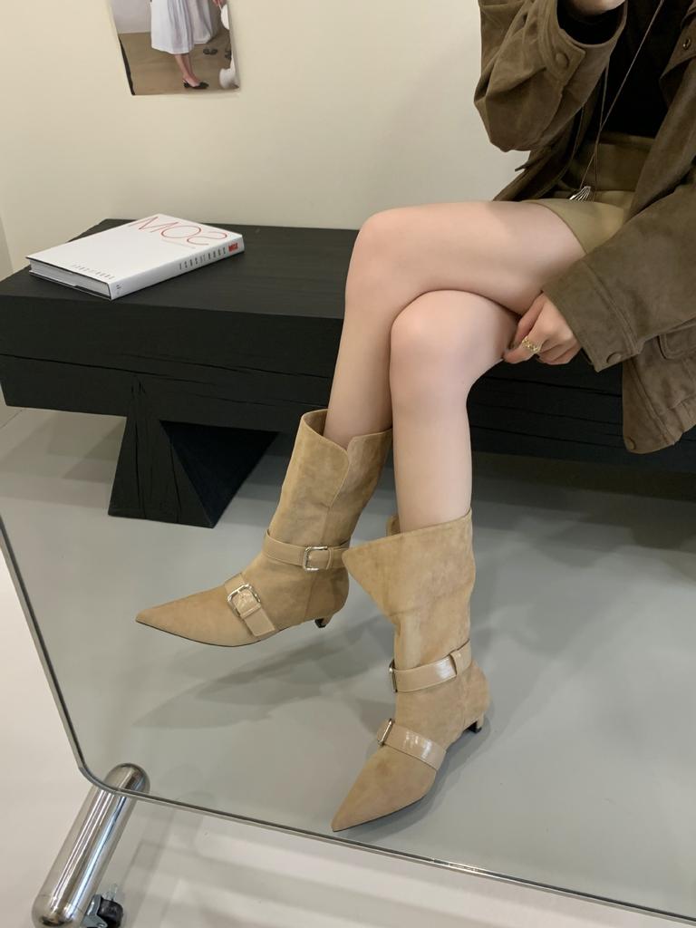 2025 neue Retro Slim Vielseitige West Absatz Spitz Westernstiefel Damen Wildleder Kurze Stiefel Mode Knopfstiefel Damen