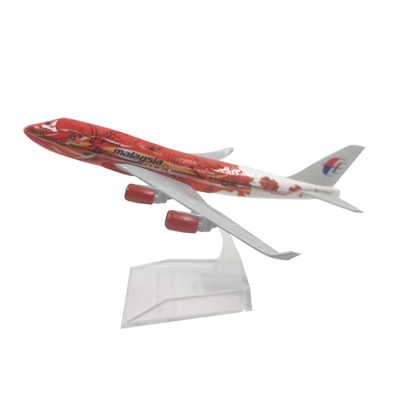 

Масштаб 1/400 16 см Malaysia Airlines Большой красный цветок Boeing 747 Модель самолета Самолет Литой металл Самолеты красный