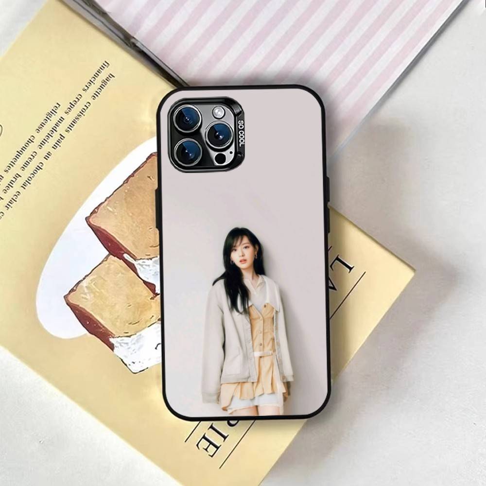 Korean Actor  Park Shin-hye Phone Case For iPhone 17,16,15,14,13,12,11 Plus,Pro Max,XS,Colored Silver Plated Inside Cover