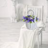 Romantics Wedding Basket Durability White Satins Flower Basket Handheld Basket for Bridal Ceremonies and Celebrations