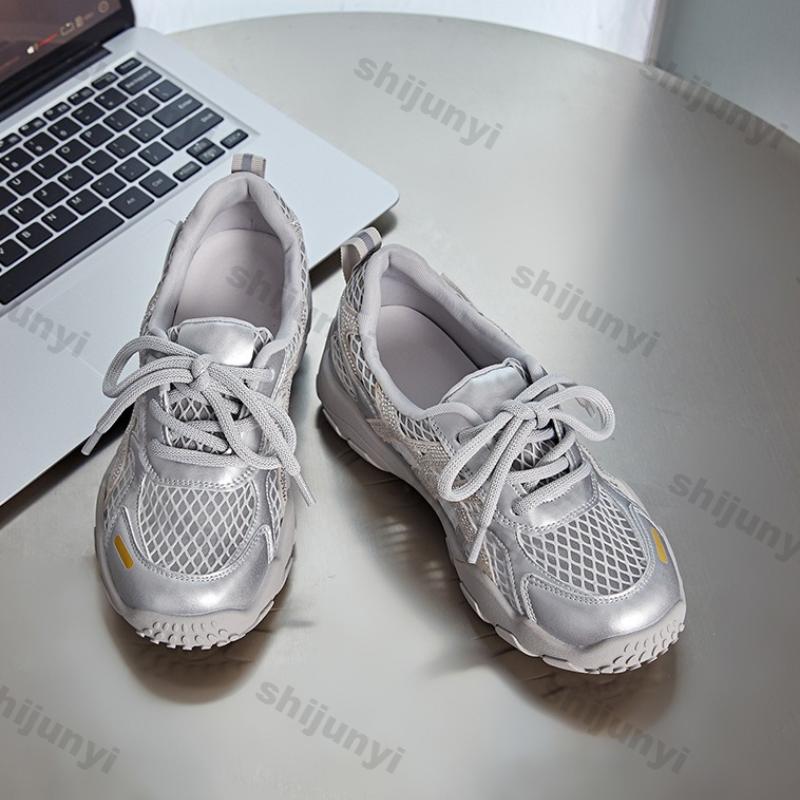 Fashion Women's Platform Sneakers 2025 Summer Breathable Mesh Hollow Non Slip Running Shoes Comfortable Fashion Cross Tied Casual Shoes