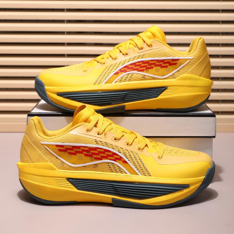 2025 new low-top practical basketball shoes for men and women, versatile shock absorption, wear-resistant thick sole, non-slip and breathable couple 