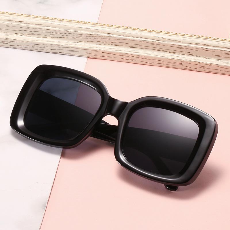 Box Sunglasses European And American Personality Versatile Black Pc Glasses Fashionable Thin Face Sunglasses