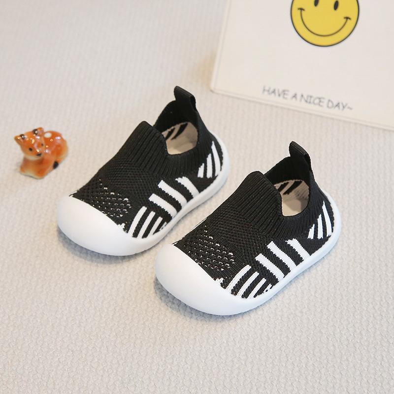 

Non-Slip Breathable Infant Walking Shoes - Soft Sole, Slip-On Sock Style for Boys & Girls, Spring/Summer 17 (Insole 13.5CM)