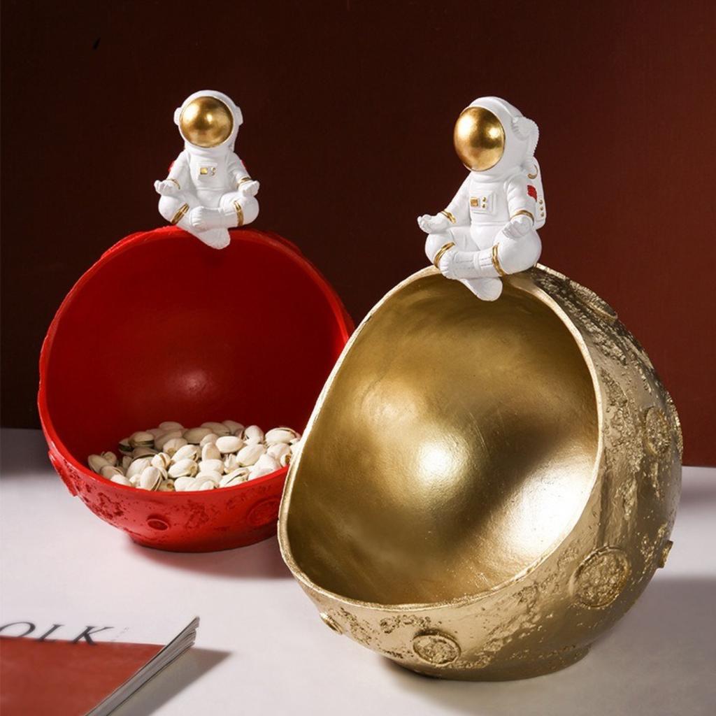 Astronaut Design Storage Case Funny Candy Snack Food Box Practical Keys Storage Container Desktop Ornament for Home Living Room