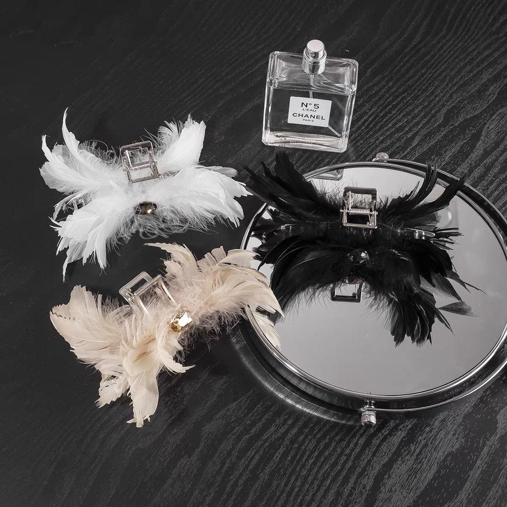 Ostrich Feather Hair Accessory: Medium & Large Fuzzy Claw Clip Headdress for Women