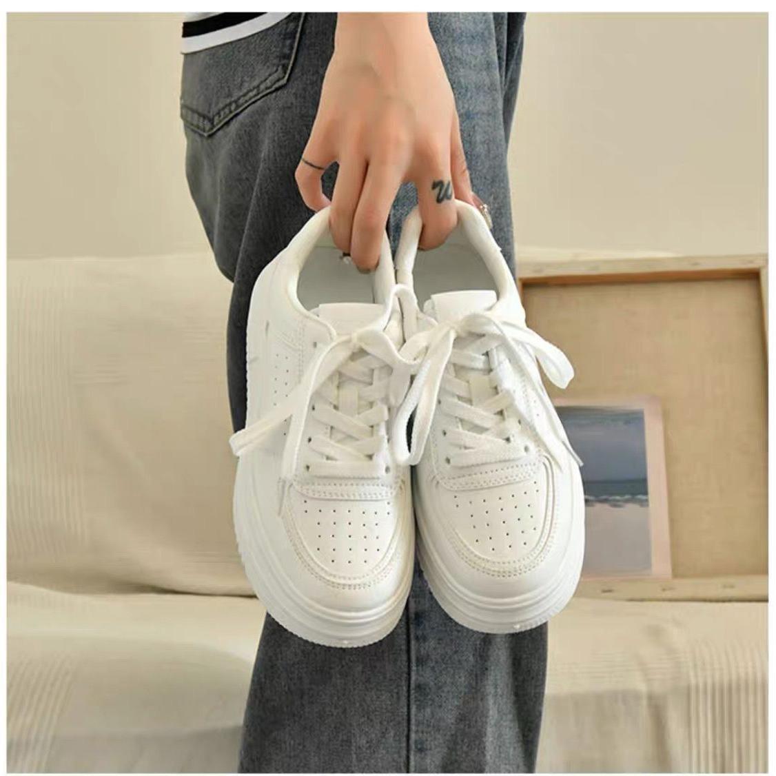 

Daddy Shoes Женская весенняя новая обувь Ins Tide Белые туфли Белые туфли Женские спортивные и развлекательные туфли для сноуборда 40