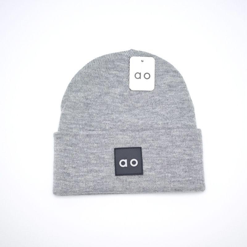 Warm Knitted Hat Unisex Outdoor Sports Winter Cap Fashionable All-Season Knitwear Versatile Autumn Winter Thermal Wool Cap