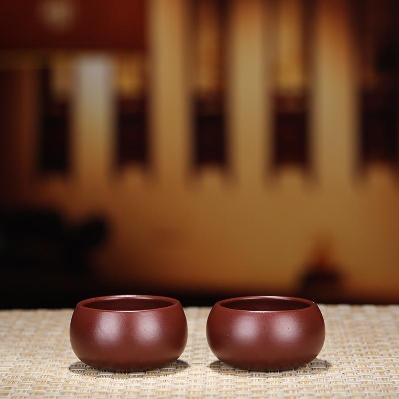 

2 шт./лот Yixing Boutique Purple Clay Tea Cup Handmade Raw Ore Zhu Mud Tea Bowl Master Tea Cup Customized Tea Set Accessories 50ml