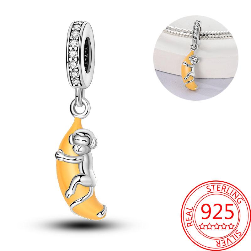 Lovely Copper Little Monkey Embracing Red Heart Pendant Fit Bracelet Necklaces Party Pairing With Handmade Gifts