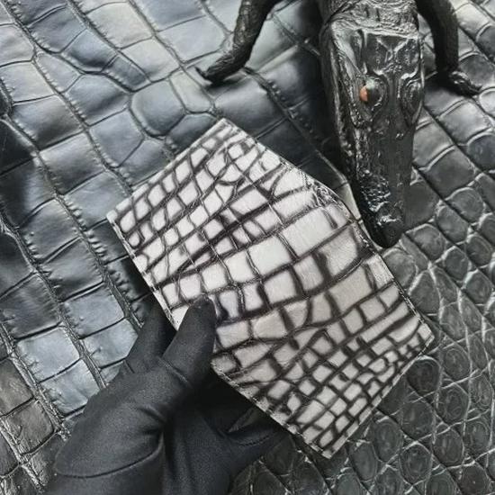 Men's Horizontal Crocodile Leather Wallet - Siamese Belly Pattern