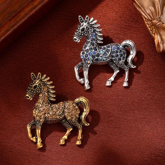 Retro Horse Brooch Rhinestone Inlaid Horse Pin Zodiac Year Animal Brooch Men Women Suit Accessory for Handbag Clothes Decoration