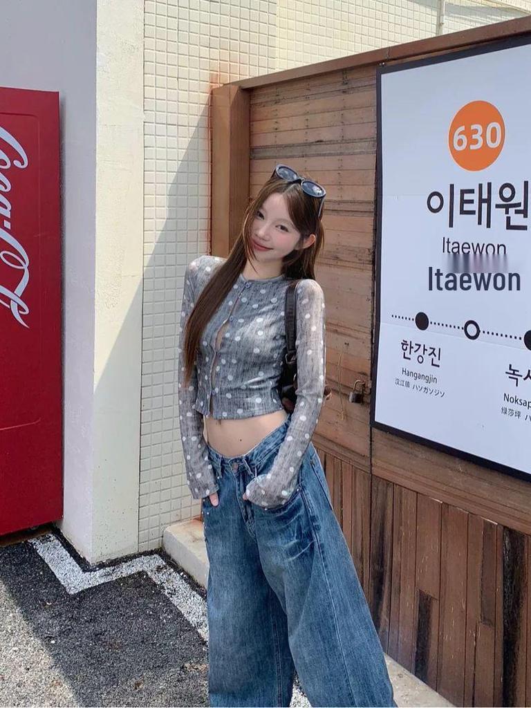 Spicy Girl Grey Polka Dot Long Sleeve Cropped T-Shirt for Women - Autumn Korean Style, Chic & Slimming