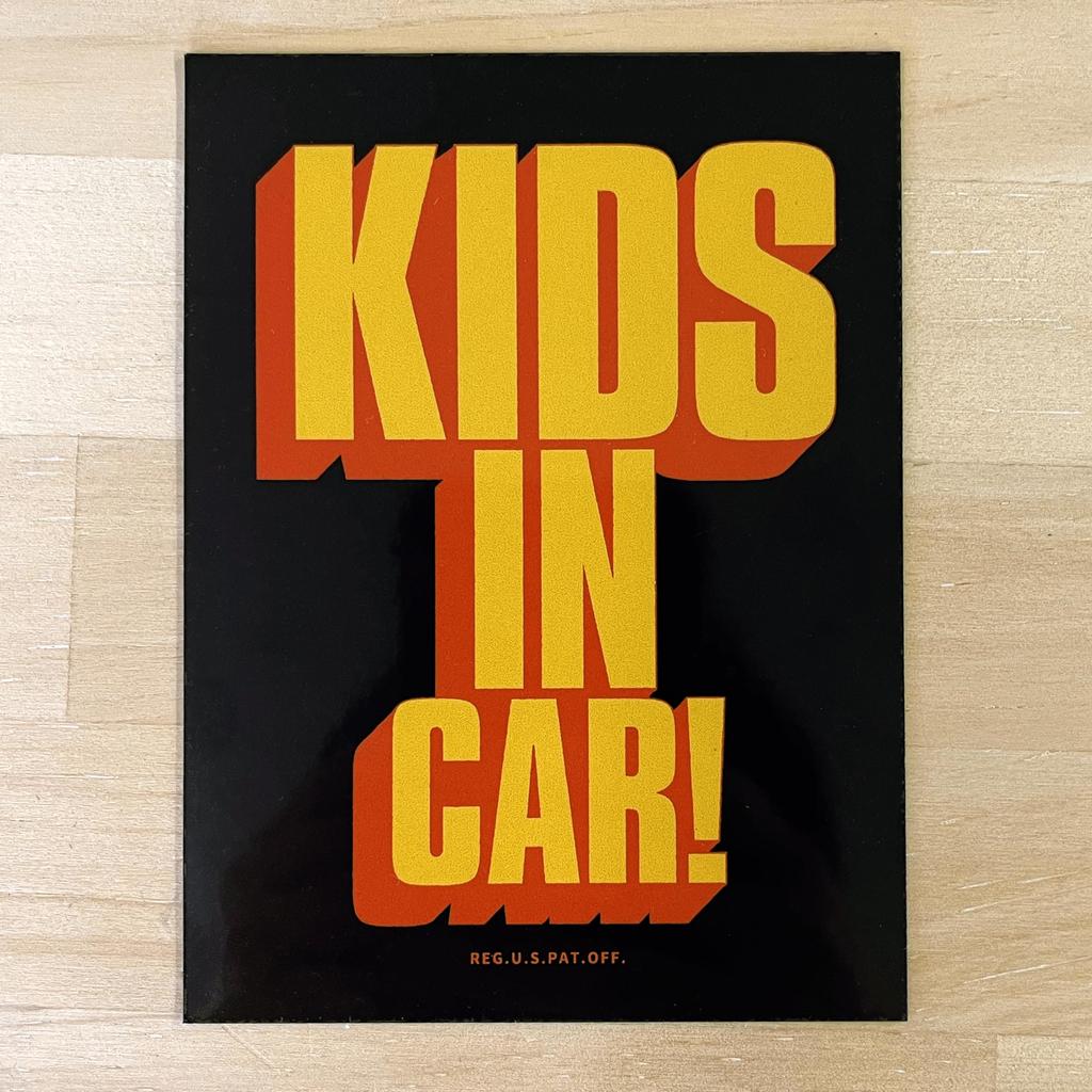 KIDS IN CAR! Kids Insignals Magnet 12x9cm (Gloss Black) Retro Vintage Vintage Classic