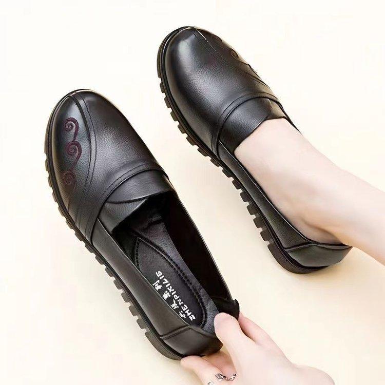 

Мягкая подошва легкие и легкие женские туфли прямые продажи с фабрики женские туфли на плоском каблуке 40 чёрный