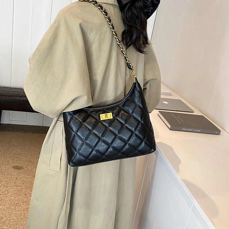 Xiaoxiangfeng Bag 2025 New Fashion High-end Texture Diamond Shoulder Messenger Bag Temperament Casual Versatile Underarm Bag