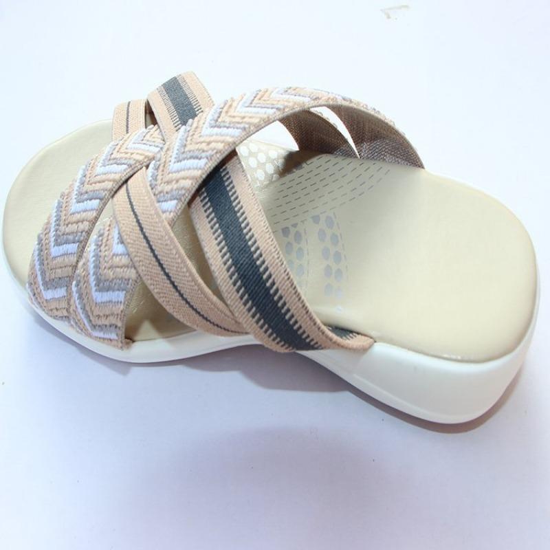 Large-sized Thick-soled Shoes Cross-sandals Flat-bottomed Fly-woven Soft-soled Shoes and Casual Sandals