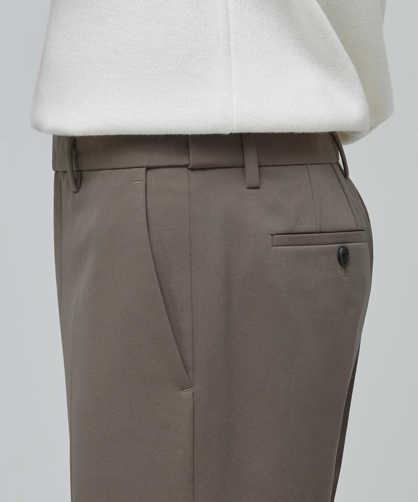 MUSINSA STANDARD Heavyweight Fleece-Lined Tapered Hidden Elastic Waist Length Slacks [Dusty Beige]