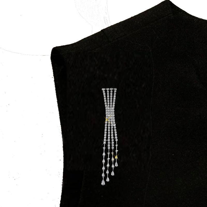 

1PC fashionable and exquisite light luxury long fringed star shining meteor brooch